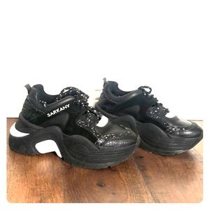 Sneakers Balenciaga Style